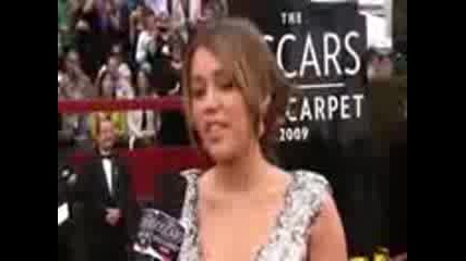 Miley In Oscars
