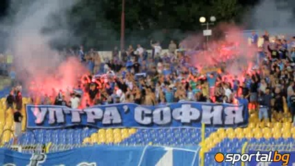 Сини факли на победата ознаменуваха успешния старт в първенството 12 август 2012