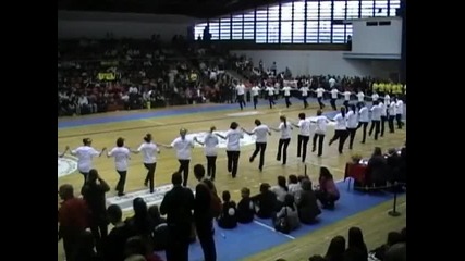 Школа за народни танци В Шоплукъ - Малешевско хоро{хоро се вие - 2010 София}