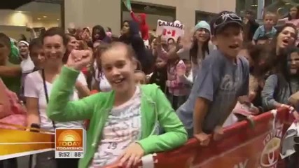 Изпълнение с което ще се искефите на Max...miley Cyrus - Kicking And Screaming 