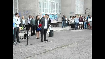Джон Атанасов - tina.aha.bg - момче се обеснява