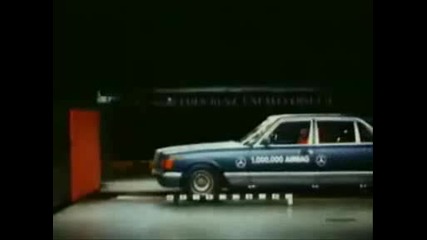 Mercedes Benz W126 Crash Test