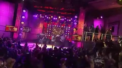 r Performs One Time @ The Times Square On New Years Eve 2010 