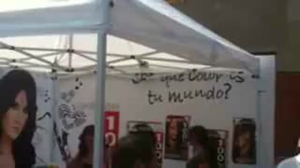 Dulce Maria en la firma de garnier 17 10 2010 2 