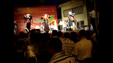 Танца на турците на фестивала в Денизли
