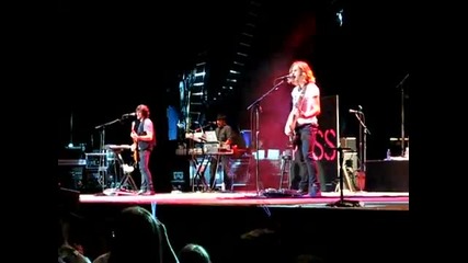 Selena Gomez Falling Down Live 
