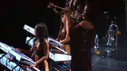 Beyonce - Green Light ( Live )