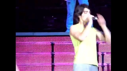 Jonas Brothers - Gotta Find Youthis Is Me (live) Hq & Full 