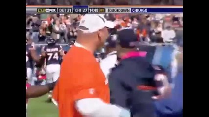 Bears ball boy is as fast as Johnny Knox kick return Td 