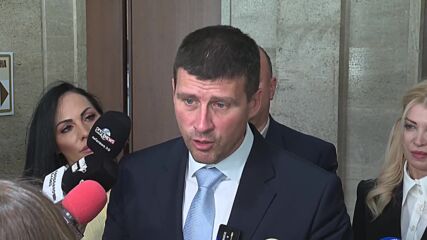 Михайлов: Има странен синхрон между партиите в НС