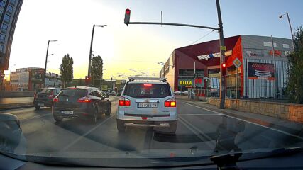 Преминаване на червен светофар в София