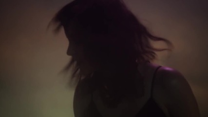 Chvrches - Leave A Trace { 2015, hq }