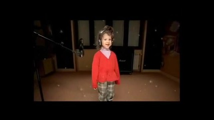 4 годишната певица - Cleopatra Stratan 