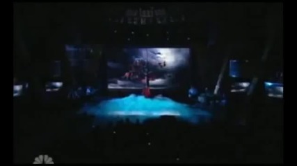 На живо! Demi Lovato - Skyscraper наградите Alma 2011