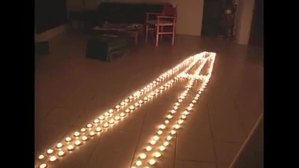 Изумително! илюзия от безброй свещи 