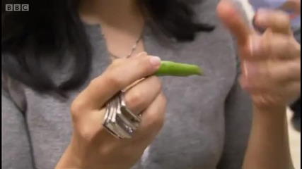 The secret to using chillies - Indian Food Made Easy - Bbc 