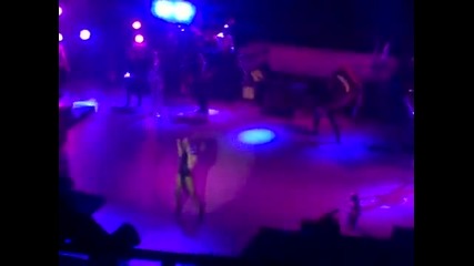 Rihanna live your life in London Nokia concert