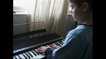 Justin playing Kate's song on the keyboards