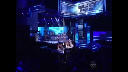 Pitbul страхотно испълнение oт Billboard music awards