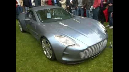 Aston Martin One - 77 revving 
