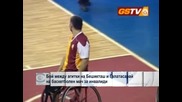 Бой между агитки на "Бешикташ" и "Галатасарай" на баскетболен мач за инвалиди