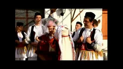 Elena Velevska - Majka Ima Edno Cedo