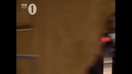 Tinchy Stryder & Amelle - Never Leave You Live