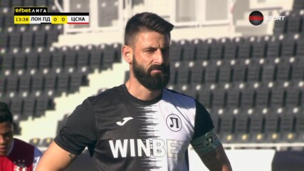Димитър Илиев откри за Локо Пловдив след точно изпълнение на дузпа