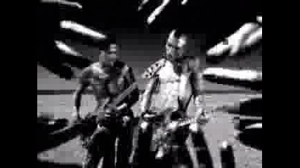 Red Hot Chili Peppers - Give It Away