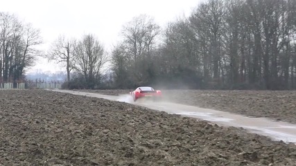 Ferrari Enzo + Селски пътища = пичовска история