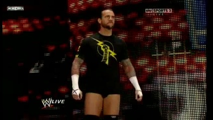 Randy Orton Изпраща И Mason Ryan В Болница