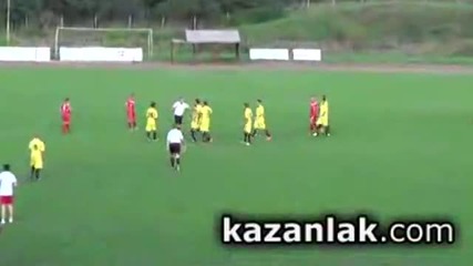 Футболисти бият съдия в Казанлък