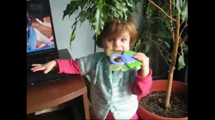 Veronika 1 Year Old - 2009y.wmv