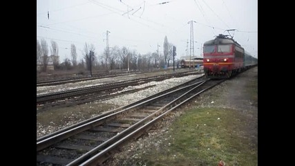44 141 заминава от Централна гара