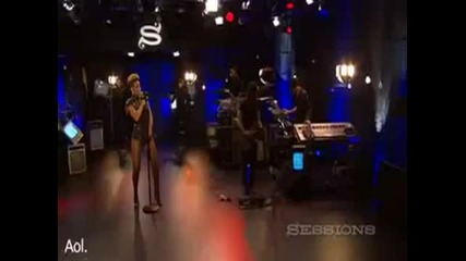 Rihanna - Rude Boy (aol Session)(live) 