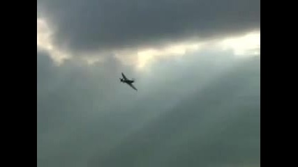 Летящи легенди...spitfire Mh434 