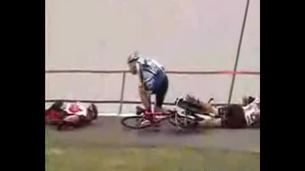 един прецаква всички