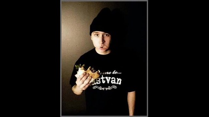 Snak the Ripper - Retarded ft. D - Rec