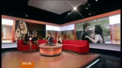Ashley Tisdale and Vanessa Hudgens Talk About High School Musical 3