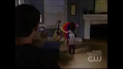 Haley+james Lucas Scott - Dancing!!!