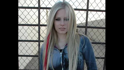 Avril Lavigne - Hot