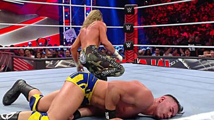 El Campeón de Estados Unidos Bobby Lashley se enfrenta a su retador el Fenomenal AJ Styles en WWE RAW: WWE En Español, 19 de Ago