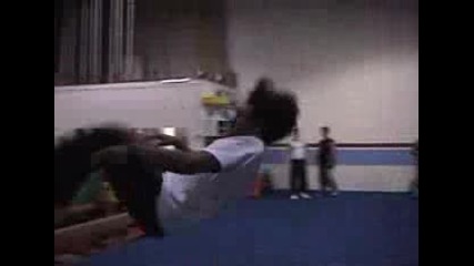 Super Break Dance And Parkour