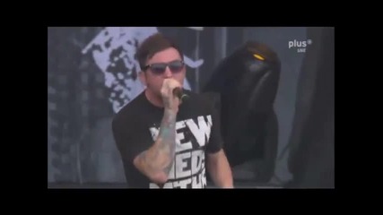 Hollywood Undead - hear Me Now Live