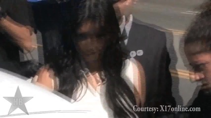 Kim Kardashian изправена пред пречка преди патуването за Хайти