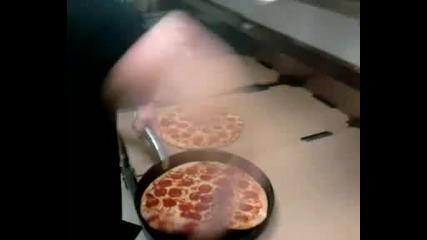 Най-бързата пица в света...