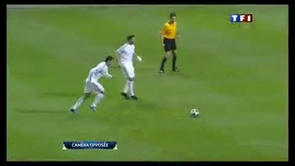 Кристиано Роналдо вкарва гол!!!