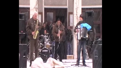 празник на виното в град първомай с пилашевски оркестър 