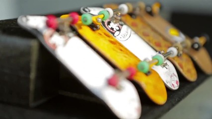 Fingerboarding