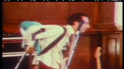 Dire Straits - So Far Away 